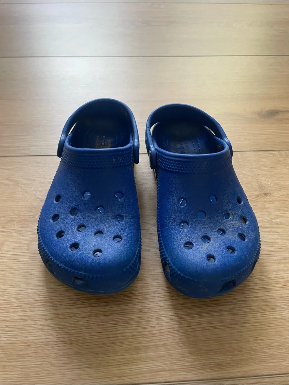 CROCS Kids Classic Clog in Bright Blue #0252